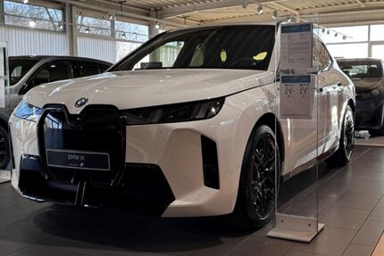 BMW iX 2.100 km 94.499 &euro; Hainburg 63512