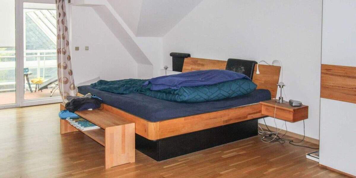 Großzügiges 8-Zi. Haus plus Bungalow, Wintergarten, Garage, 2 Carports in Braunschweig Weststadt 8 zimmer