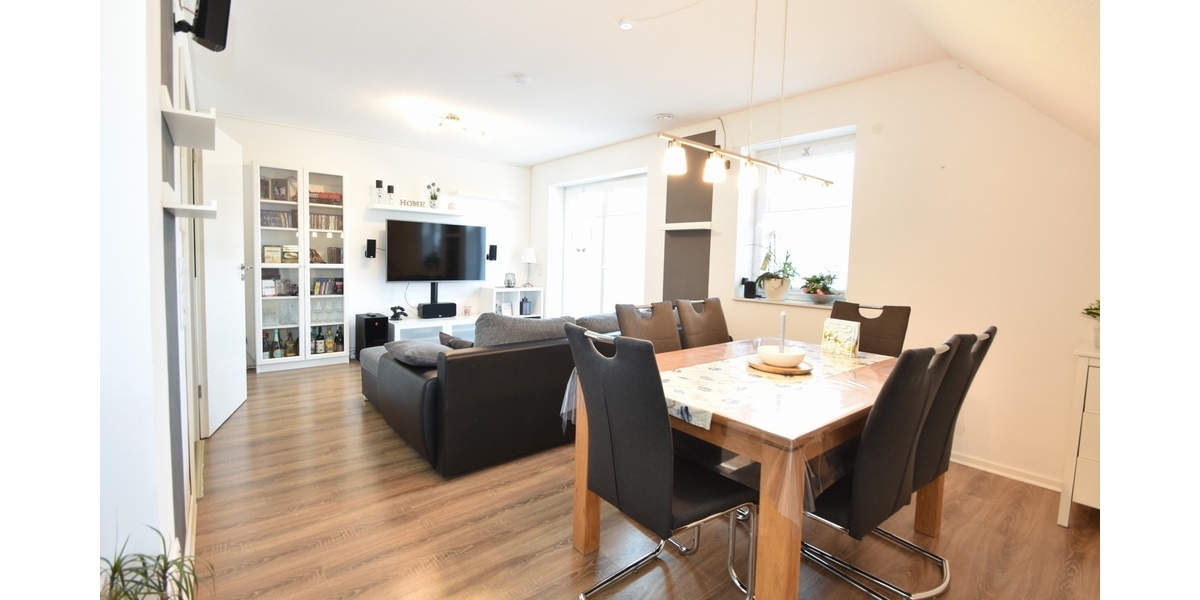 Obergeschosswohnung mit Balkon in zentraler Lage am Untenende! - Etagenwohnung Papenburg | Angebot:26586998