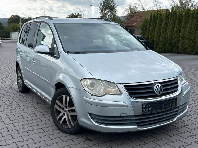 VW Touran 232.800 km 3.950 € Mayen 56727