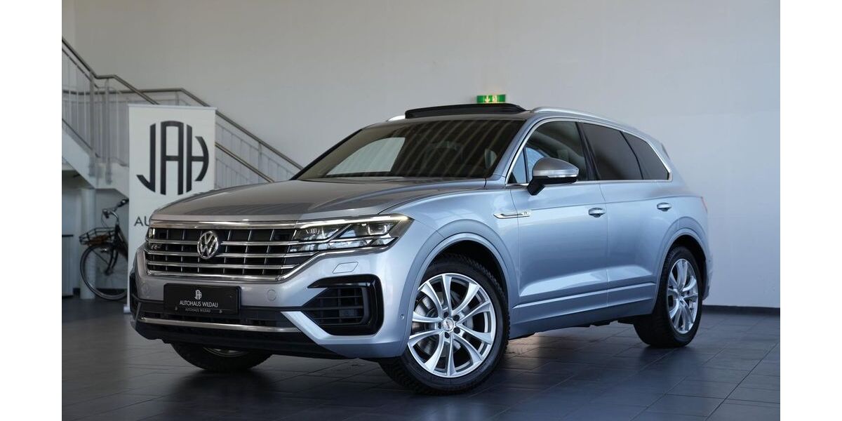 VW Touareg 242.966 km 27.990 &euro; Wildau 15745