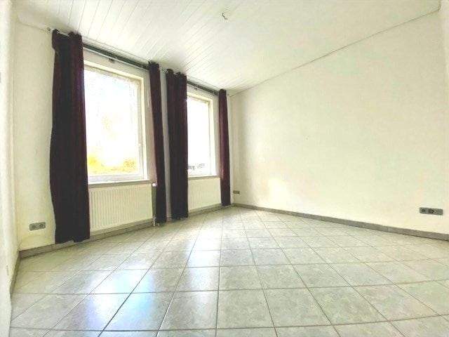 Mehrfamilienhaus, Wohnhaus Wilhelmshaven Siebethsburg - 7 Zimmer, 180 m&sup2;, 235.000&euro; | Angebot:25732028