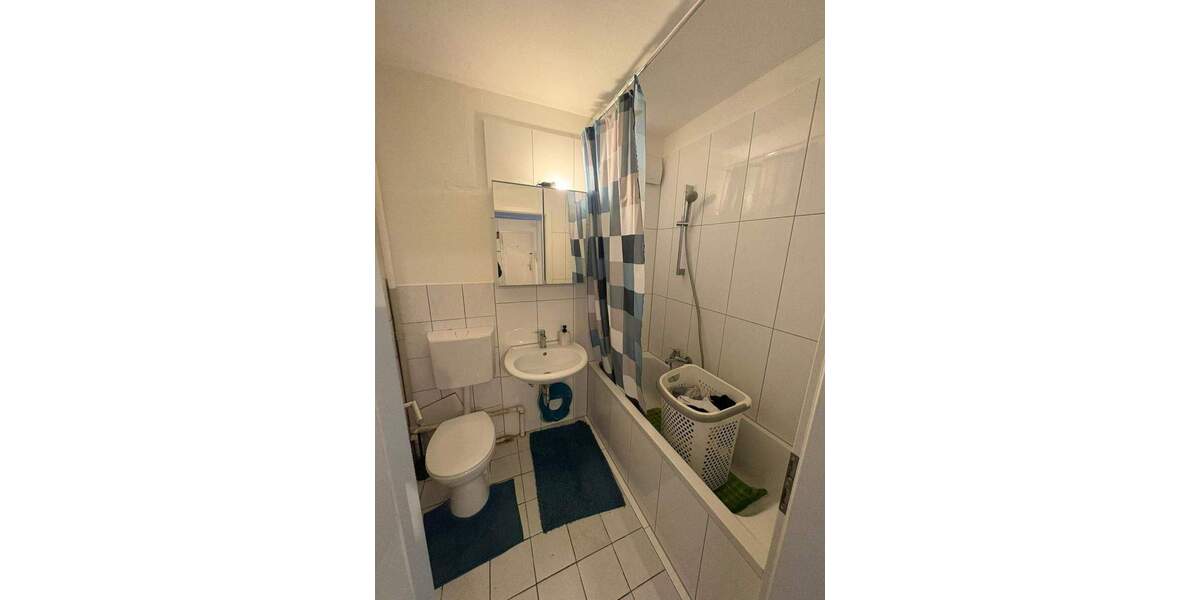 Etagenwohnung Krefeld Stadtmitte - 3 Zimmer, 78 m&sup2;, 680&euro; | Angebot:25692564