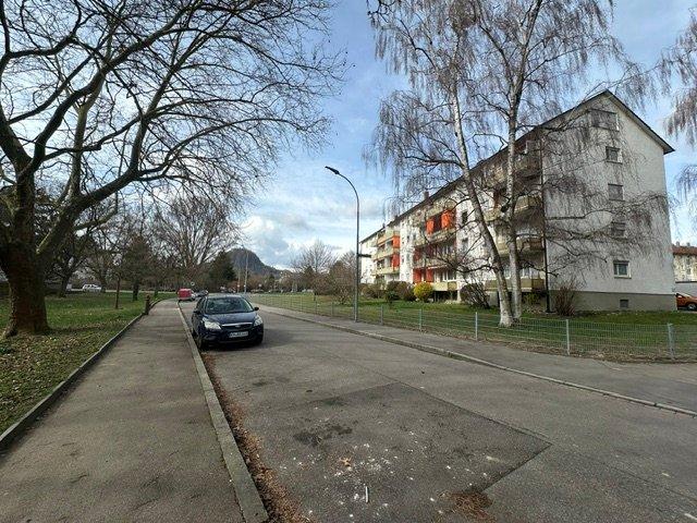 Dachgeschoßwohnung Singen (Hohentwiel) - 2 Zimmer, 47 m&sup2;, 128.000&euro; | Angebot:26606974