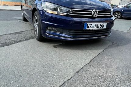 VW Touran 65.600 km 17.000 &euro; Wetzlar 35584