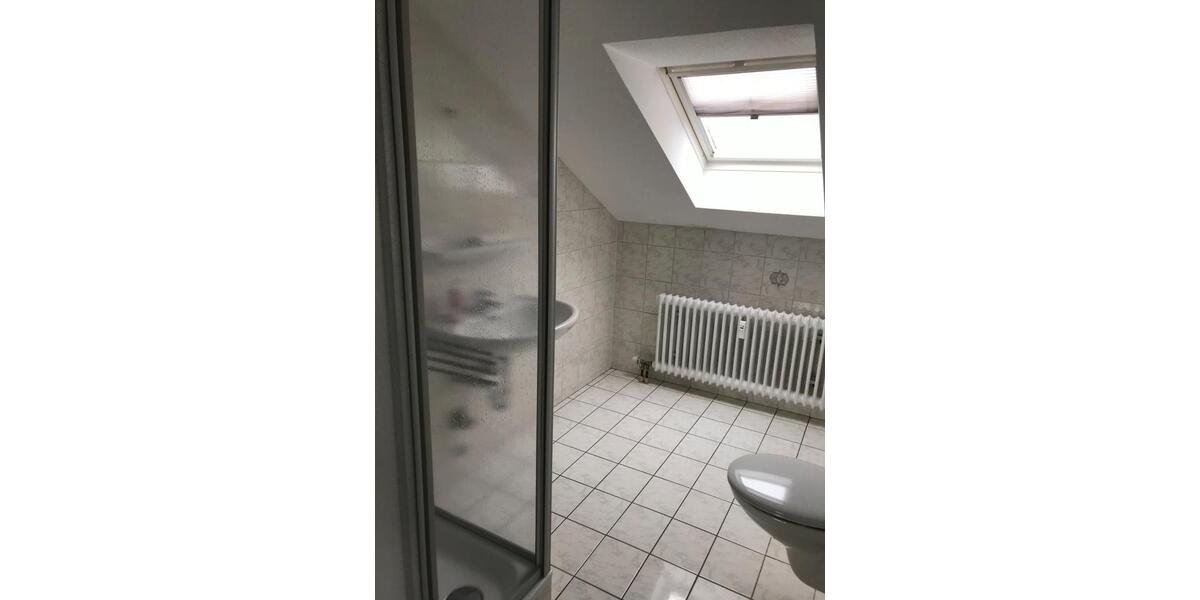 Dachgeschoßwohnung Menden (Sauerland) Bösperde - 2.5 Zimmer, 81 m&sup2;, 800&euro; | Angebot:26411572