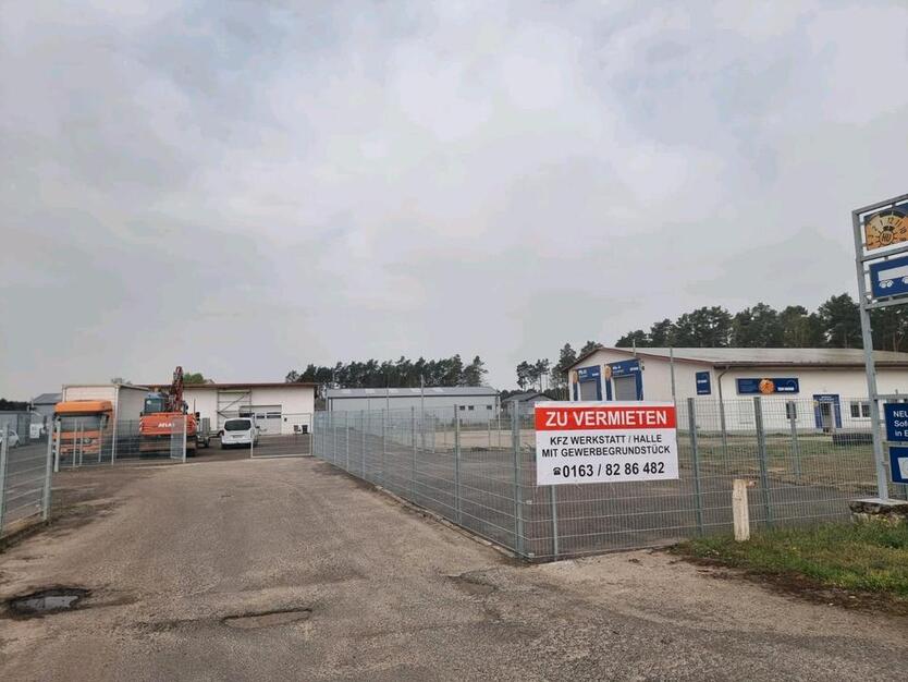 Gewerbegrundstück mit HalleKfz Halle