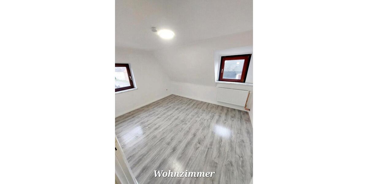 Dachgeschoßwohnung Neumünster - 2 Zimmer, 40 m&sup2;, 500&euro; | Angebot:25046203