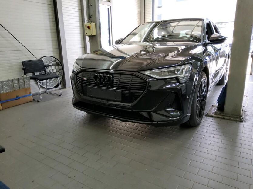 Audi e-tron 49.112 km 34.590 € Hagen 58091