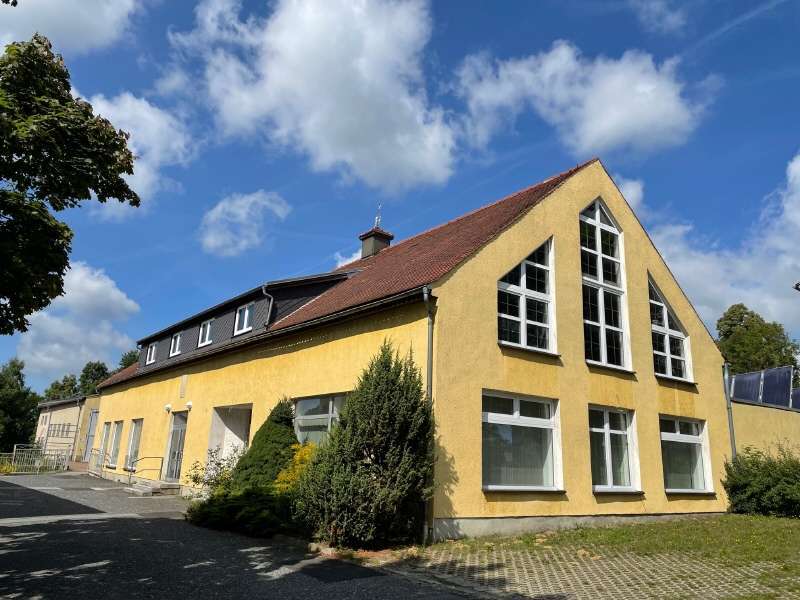 Haus zum Kaufen in Bischofswerda 140.000 € 478 m²