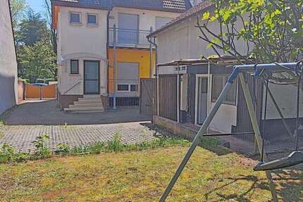 Haus Wiesloch - 9 Zimmer, 212 m&sup2;, 2.400&euro; | Angebot:25260975