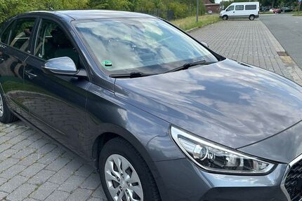 Hyundai i30 69.227 km 13.750 € Drensteinfurt 48317