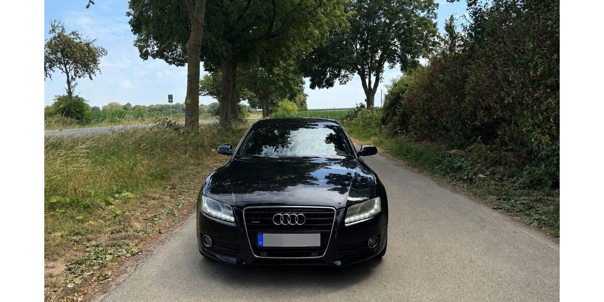 Audi A5 247.000 km 7.750 &euro; Rees 46459