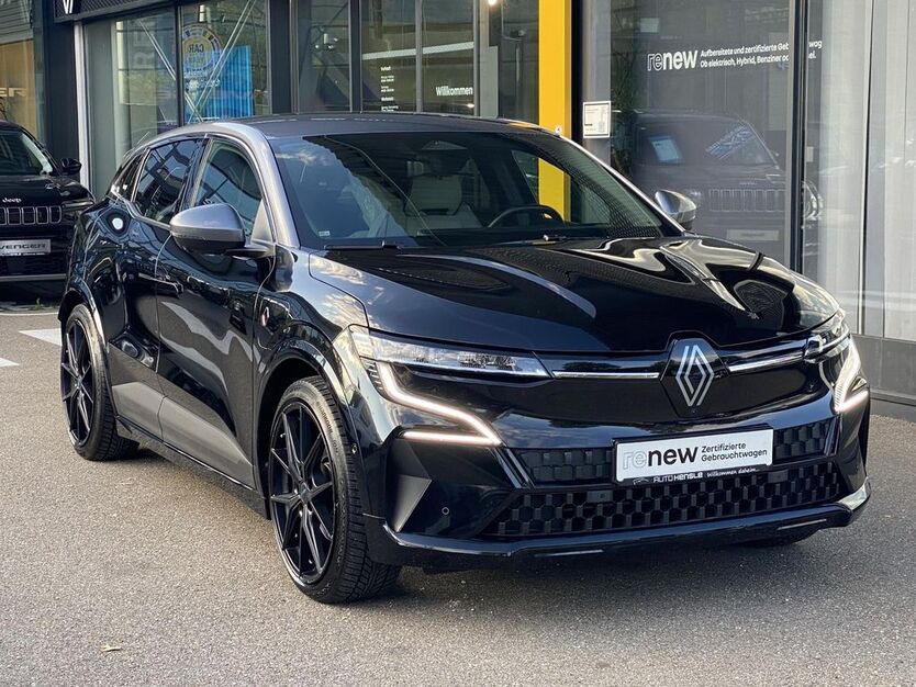 Renault Megane E-TECH 17.900 km 35.800 € Tuttlingen 78532