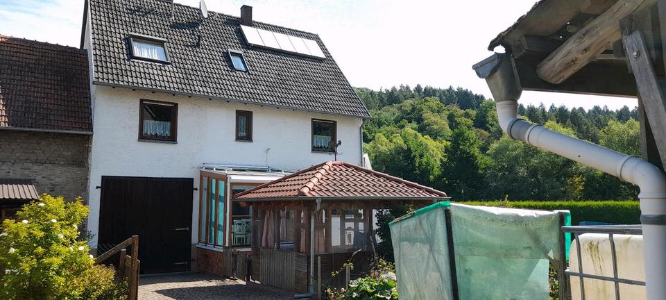 Reihenhaus Rothselberg - 8 Zimmer, 165 m&sup2;, 245.000&euro; | Angebot:27143076