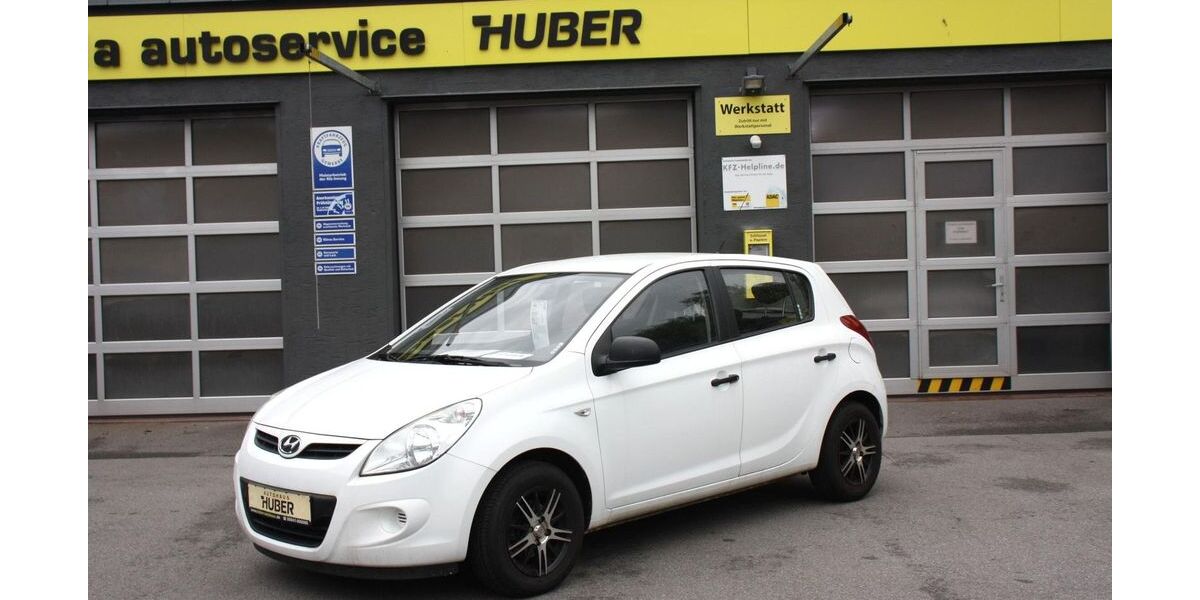 Hyundai i20 65.000 km 3.499 &euro; Bad Kötzting 93444