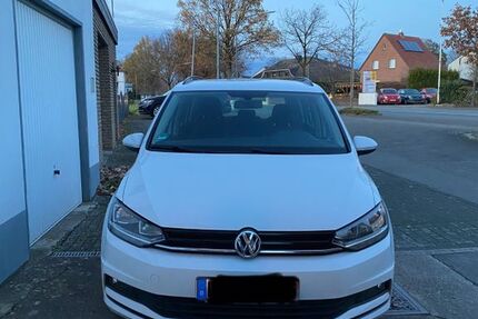 VW Touran 118.500 km 17.500 &euro; Lippstadt 59558