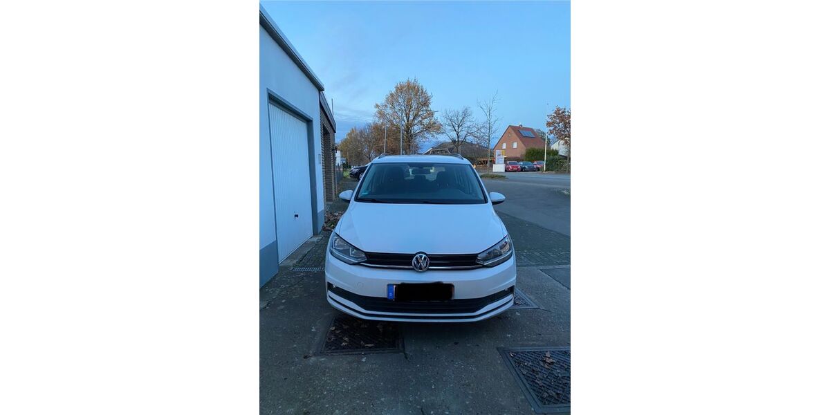 VW Touran 118.500 km 17.500 &euro; Lippstadt 59558