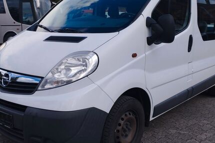 Opel Vivaro 241.000 km 5.117 € Schliersee 83727