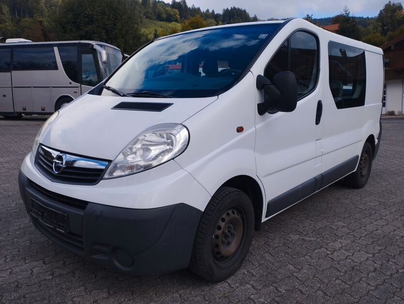 Opel Vivaro 241.000 km 5.117 € Schliersee 83727