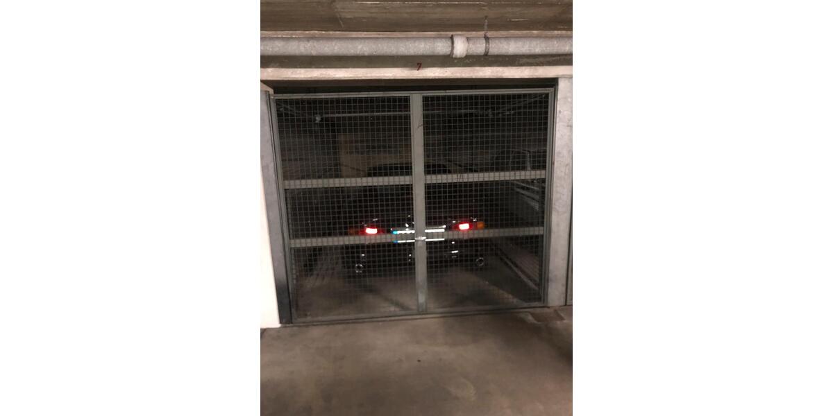 Garagen / Stellplätze Düsseldorf Stadtbezirk 6 - 120&euro; | Angebot:26384215