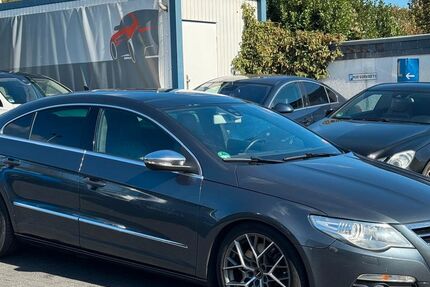 VW Passat 124.507 km 10.500 &euro; Düsseldorf 40627