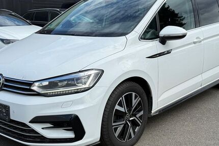 VW Touran 219.510 km 15.990 &euro; Braunschweig 38122