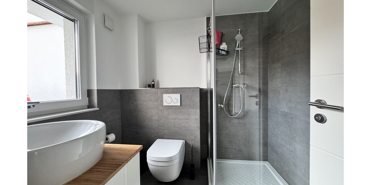 *Einziehen und Wohlfühlen! Modernes REH - ruhige Lage mit Blick ins Grüne* - Reihenendhaus Wiesbaden Bierstadt | Angebot:21608165