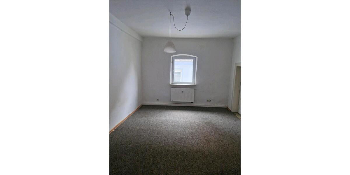 Etagenwohnung Hallstadt - 4 Zimmer, 130 m&sup2;, 1.200&euro; | Angebot:26236118
