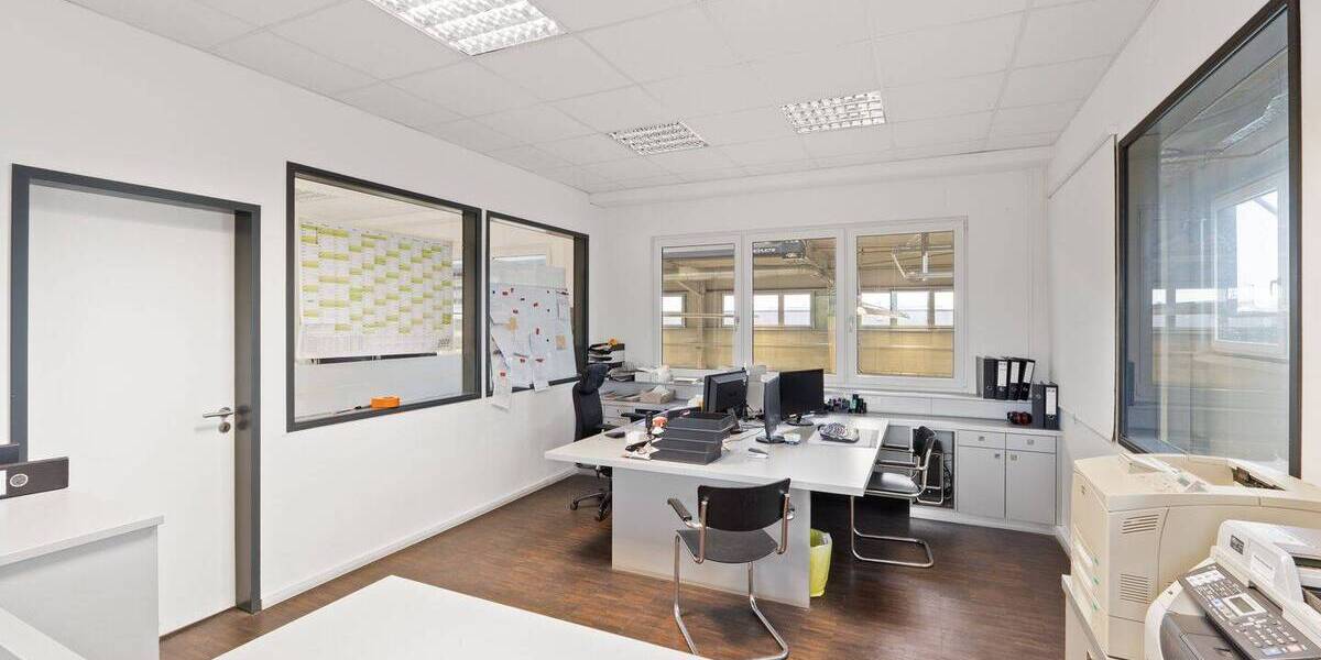 Ihr neuer Unternehmensstandort in Neuss: Moderne Gewerbehalle mit repräsentativem Bürotrakt zimmer