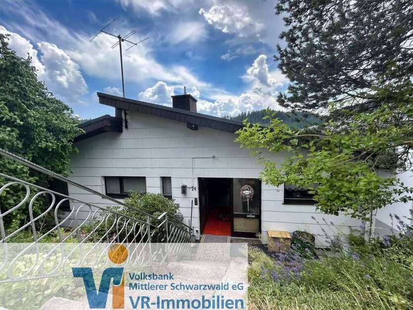 Haus zum Kaufen in Furtwangen 339.000 € 210 m²