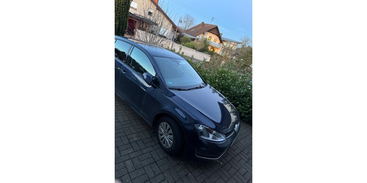 VW GOLF 7 ALLSTAR 157.200 km 9.200 &euro; Bergweiler 54518