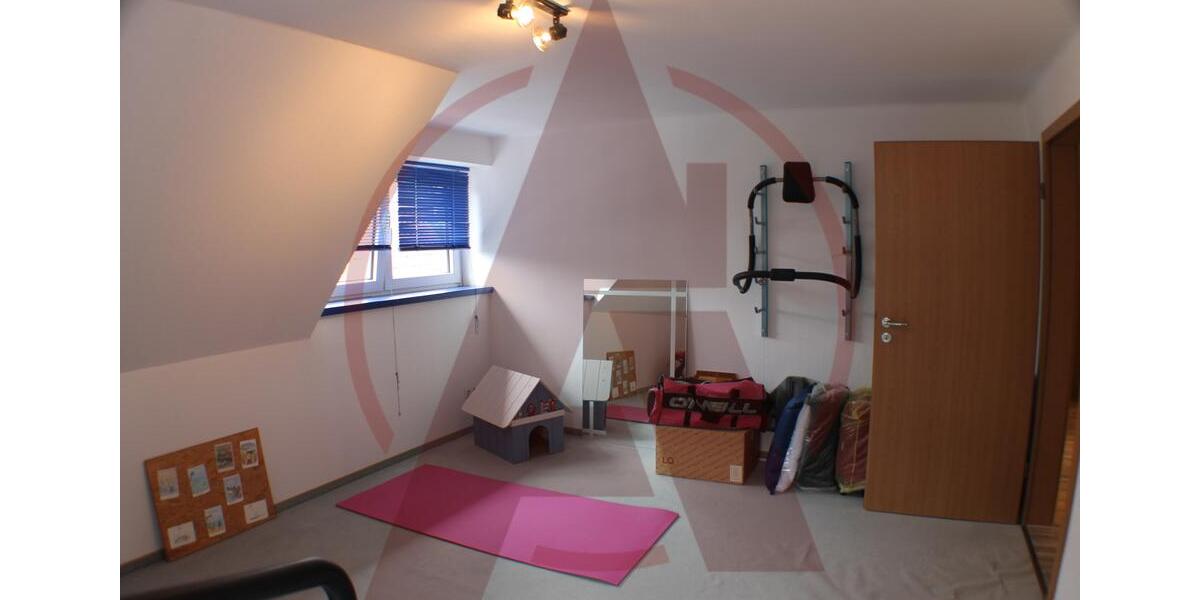 Einfamilienhaus Lingen (Ems) - 6 Zimmer, 140 m&sup2;, 1.150&euro; | Angebot:24845548