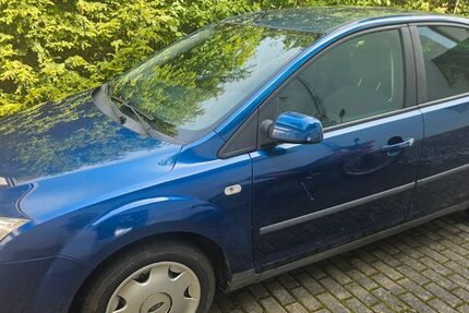 Ford Focus 134.000 km 2.100 &euro; Frankenberg Eder 35066