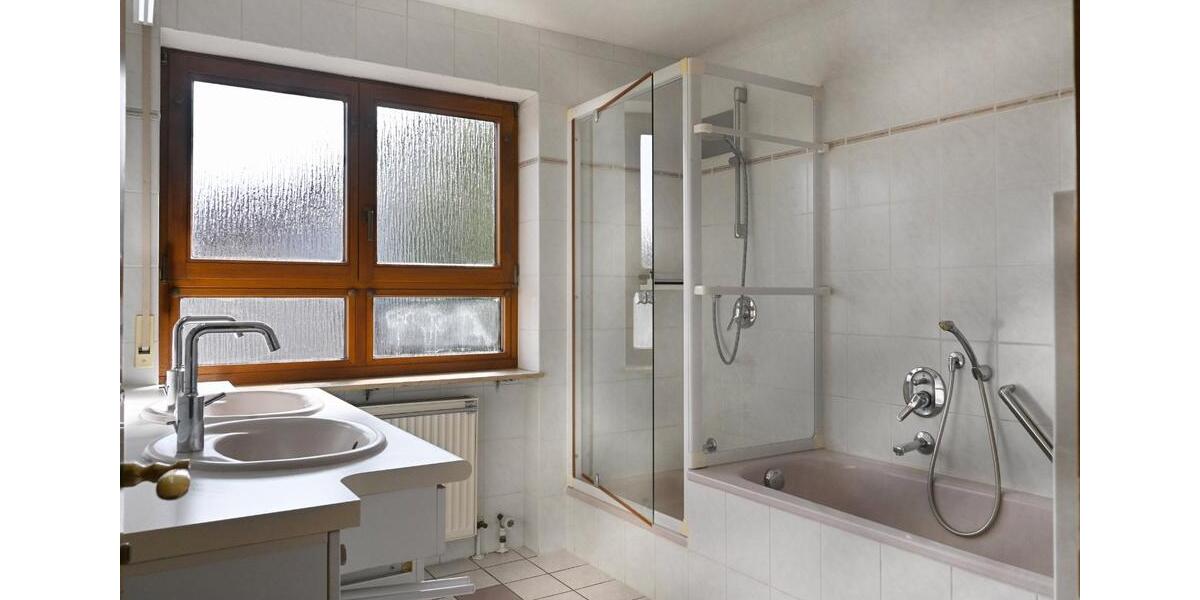 Einfamilienhaus Backnang - 5.5 Zimmer, 159 m&sup2;, 598.000&euro; | Angebot:26228544