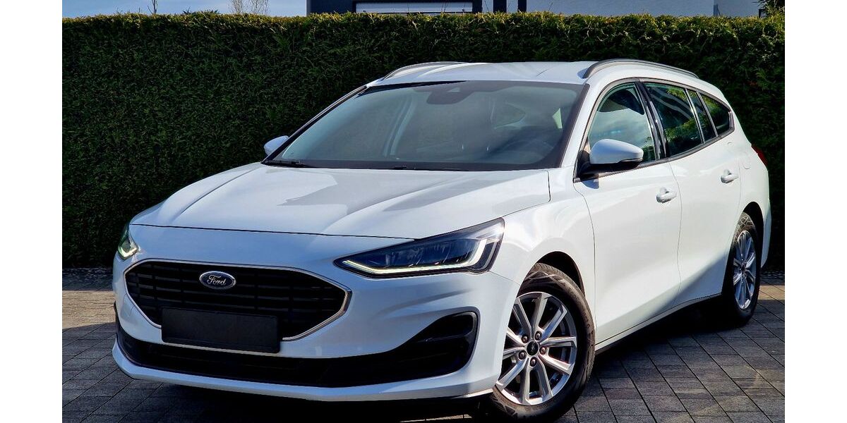 Ford Focus 140.000 km 12.999 &euro; Bad Lippspringe 33175