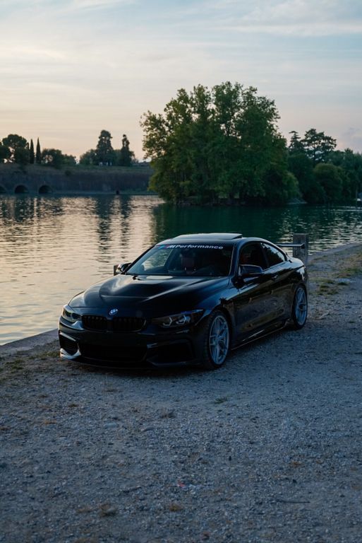 435