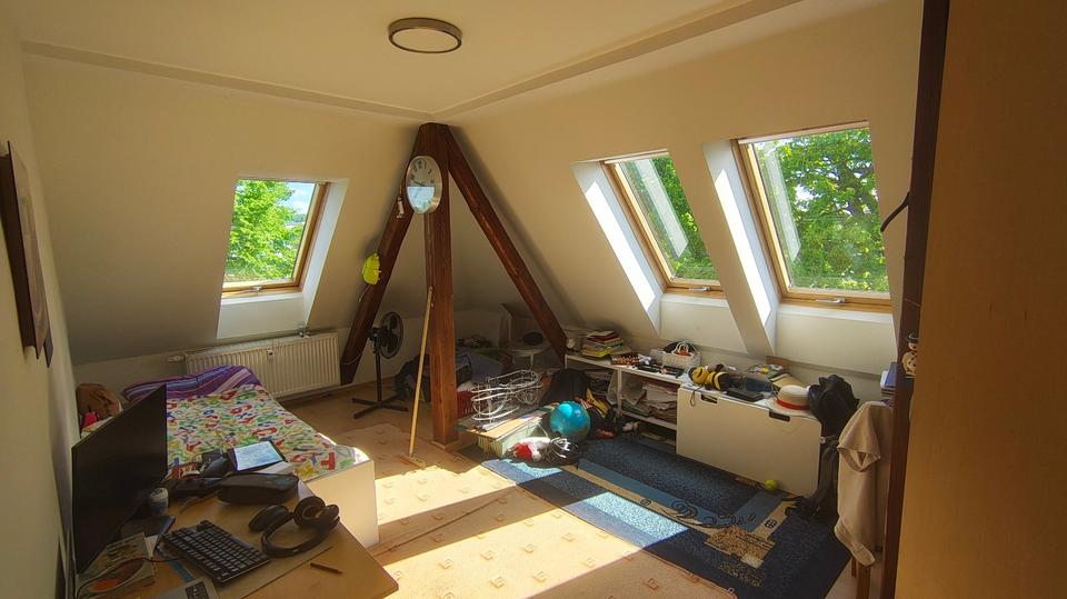 Dachgeschoßwohnung Großröhrsdorf - 4 Zimmer, 115 m&sup2;, 920&euro; | Angebot:26665606