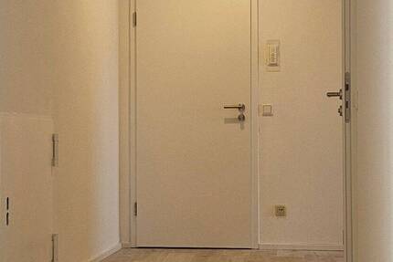 Aktuell renoviert - 3-Zimmer-Wohnung inklusive eines TG-Stellplatzes und grünem Umfeld 3 zimmer