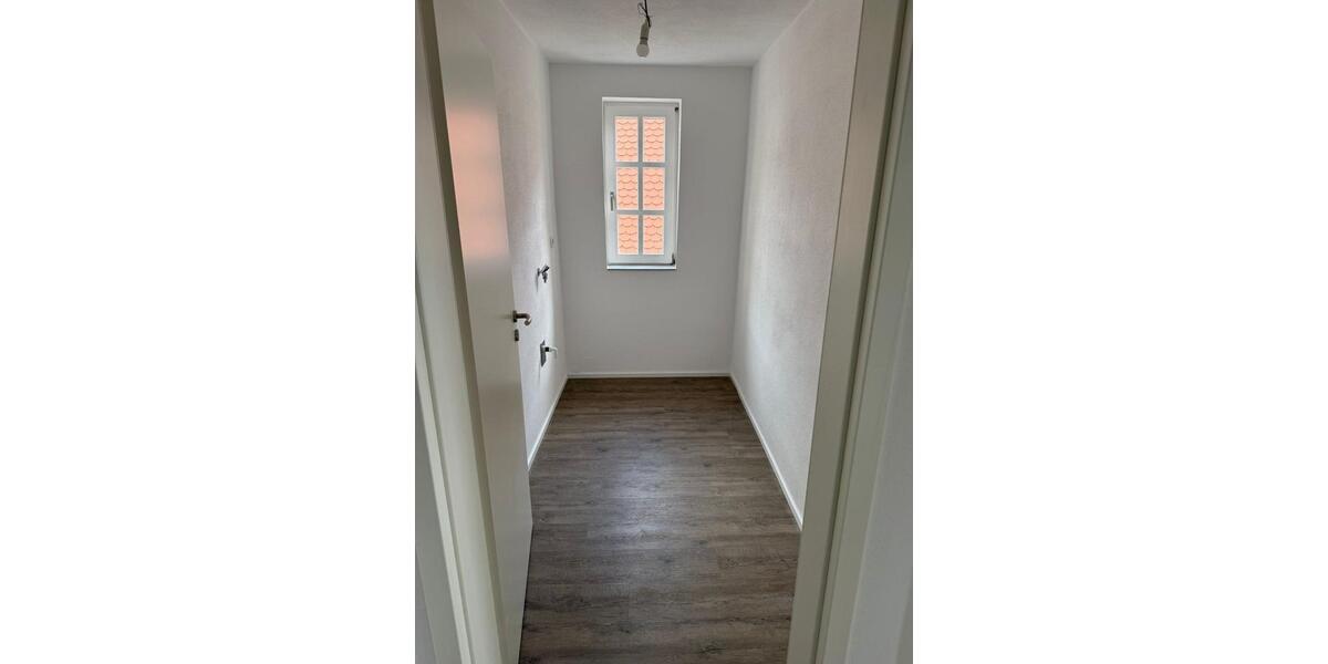 Etagenwohnung Hirschaid - 2 Zimmer, 72 m&sup2;, 720&euro; | Angebot:25539700