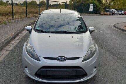 Ford Fiesta 203.000 km 2.750 &euro; Dortmund 44147