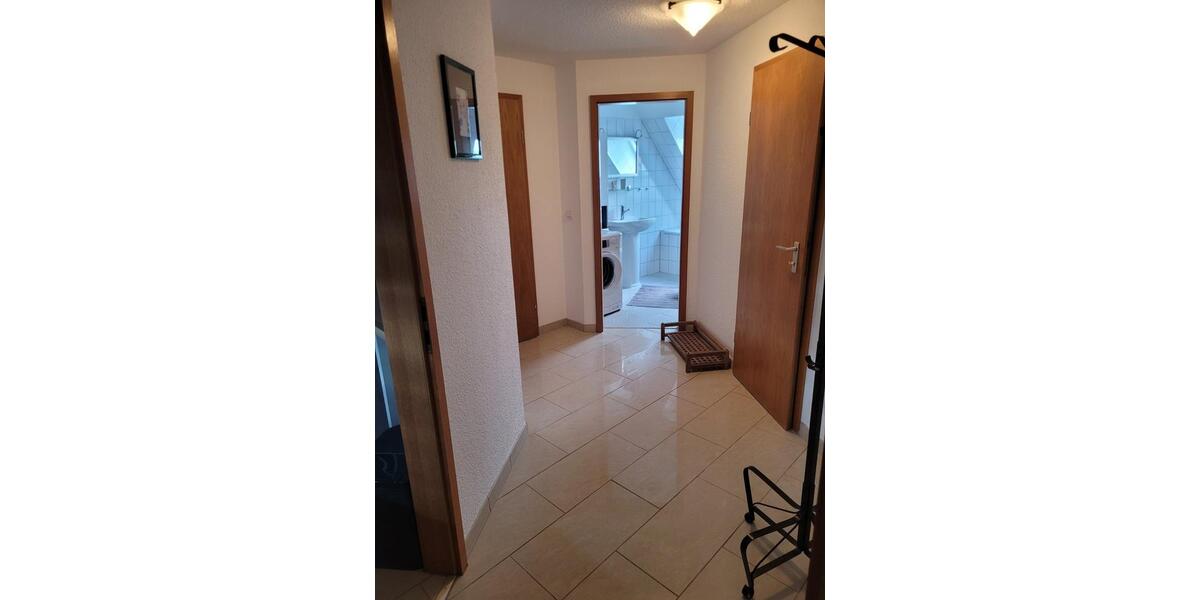 Dachgeschoßwohnung Duisburg Huckingen - 2.5 Zimmer, 50 m&sup2;, 115.000&euro; | Angebot:24755229