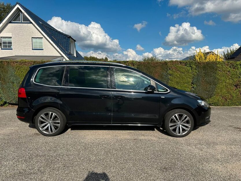 VW Sharan 218.913 km 12.499 € Dätgen 24589