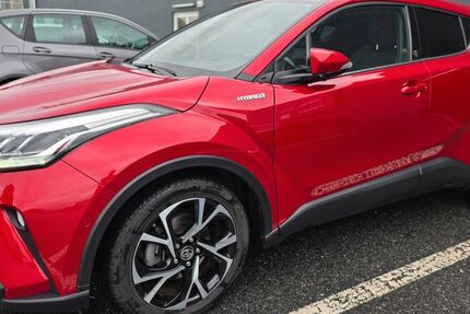 Toyota C-HR 93.000 km 19.800 &euro; Darmstadt 64293
