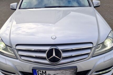 Mercedes-Benz C 250 210.000 km 9.300 &euro; Gummersbach 51647