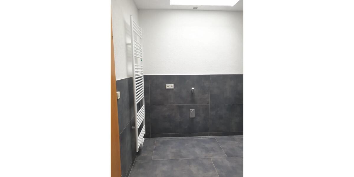 Doppelhaushälfte Steffenberg - 10 Zimmer, 227 m&sup2;, 199.900&euro; | Angebot:25915457