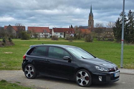 VW Golf 214.000 km 7.999 &euro; Starzach 72181