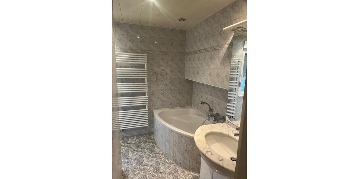 Doppelhaushälfte Altdöbern - 5 Zimmer, 125 m&sup2;, 800&euro; | Angebot:25870782