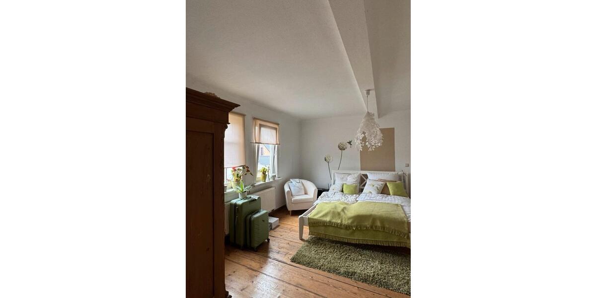 Mehrfamilienhaus, Wohnhaus Drei Gleichen - 16 Zimmer, 300 m&sup2;, 180.000&euro; | Angebot:26300500