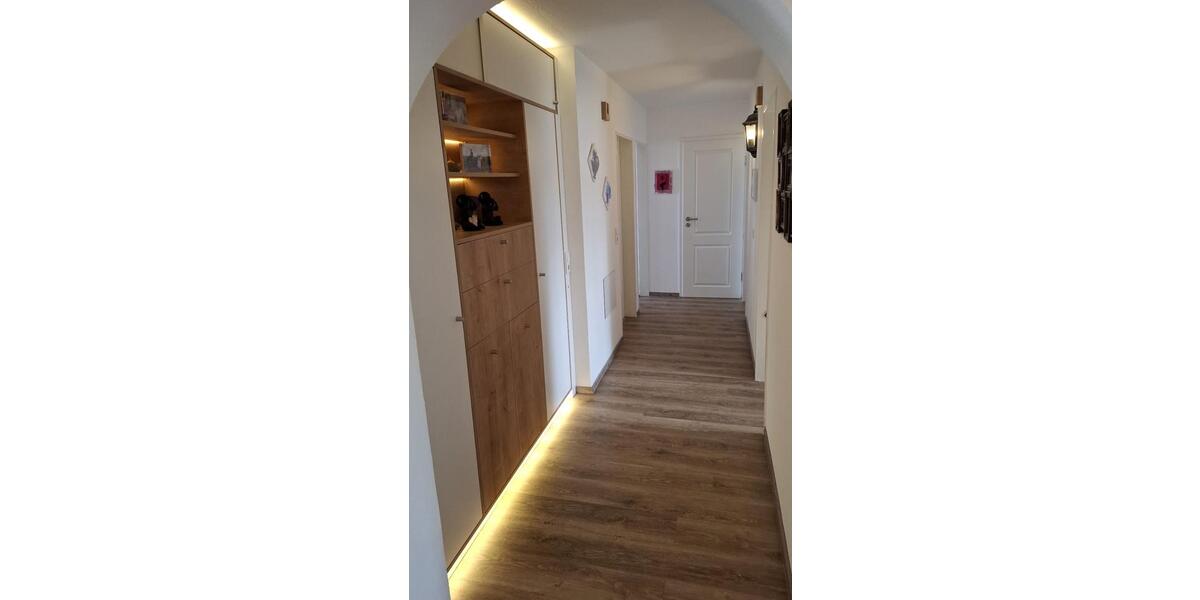 Etagenwohnung Oberndorf am Neckar - 4.5 Zimmer, 102 m&sup2;, 249.000&euro; | Angebot:25925437